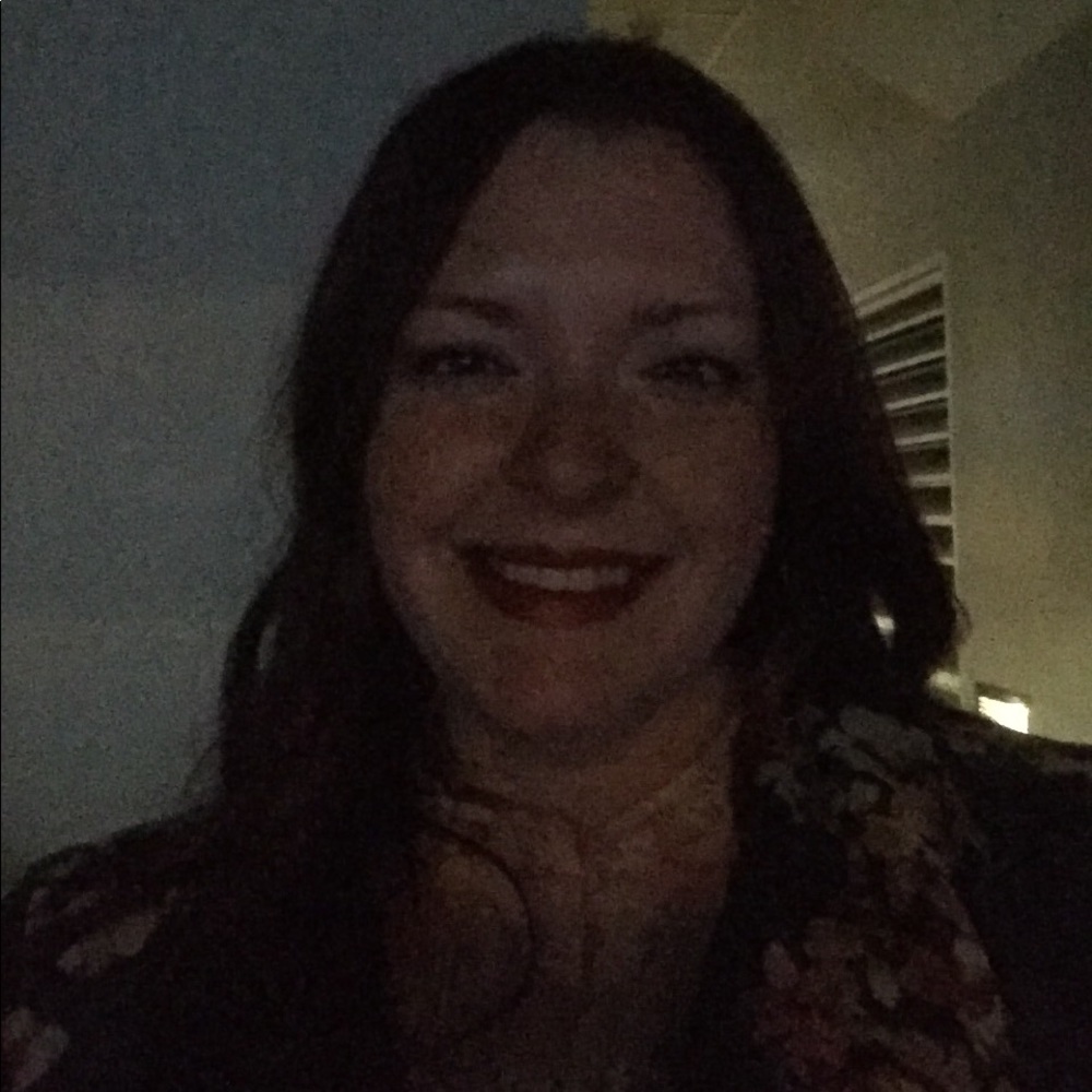 Meet your Posher, Simone